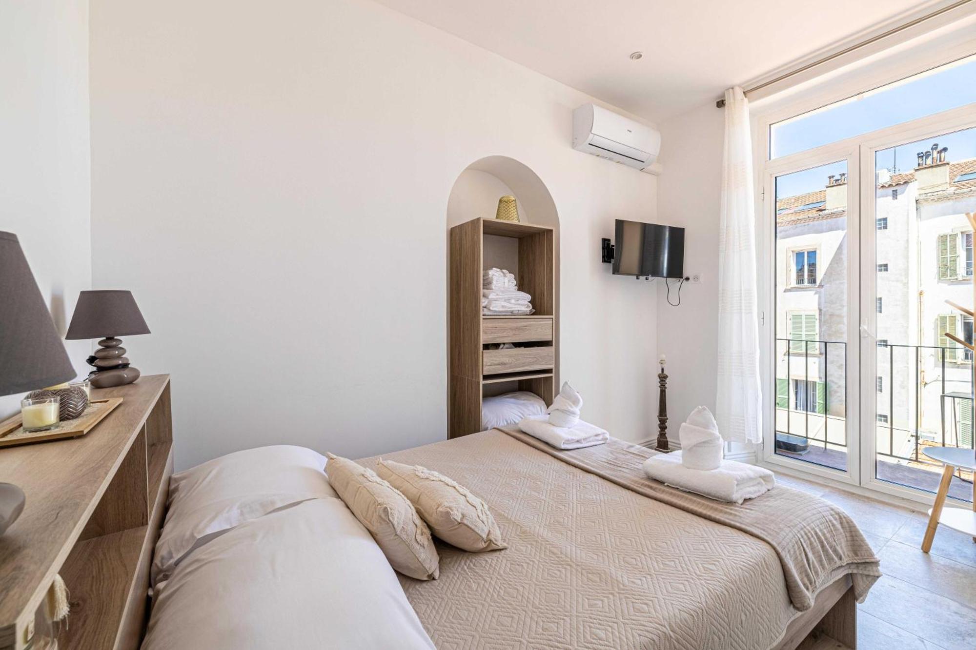 Cozy One Bedroom - Heart Of Appartement